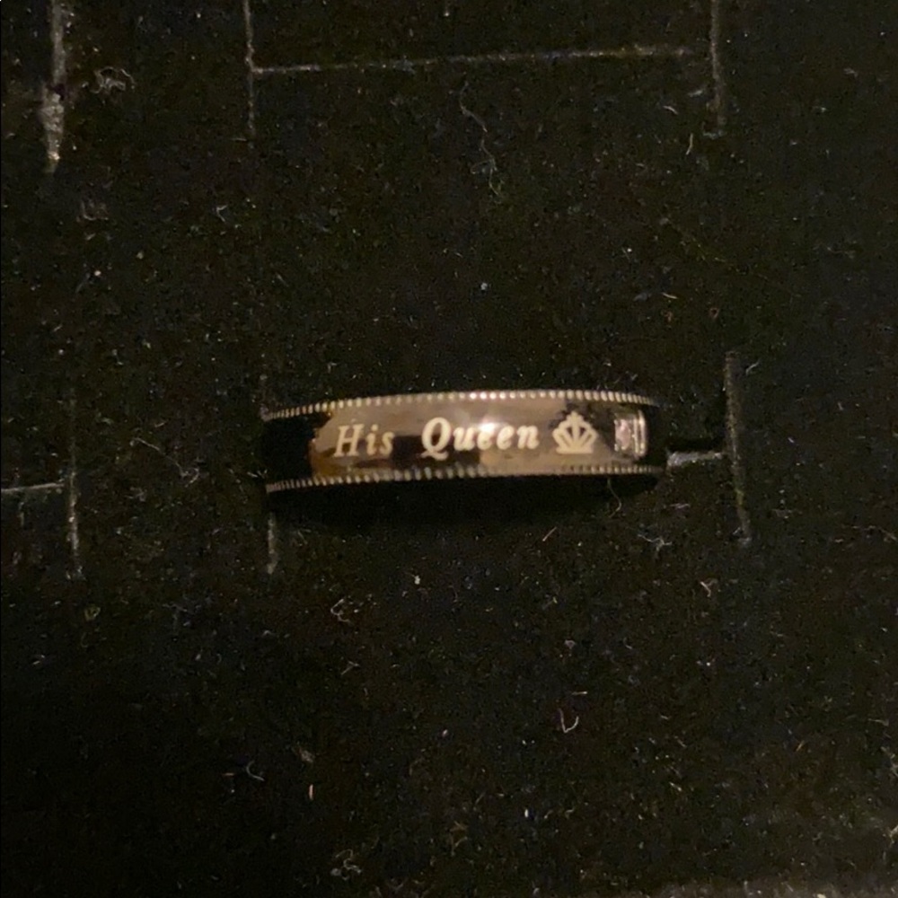 Ladies Rings - Picture 3 of 3